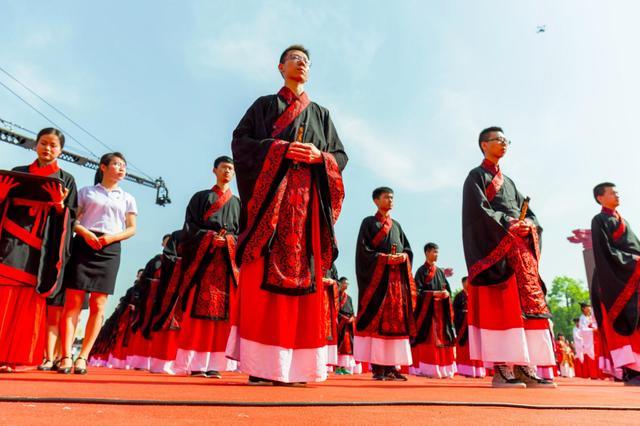 汉族的人口为多少人_全中国人口有多少人