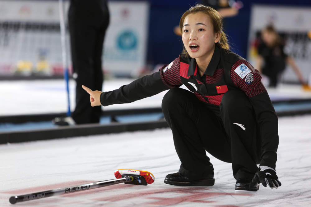 一文读懂2021女子冰壶世锦赛中国00后小将首秀前六直通北京冬奥