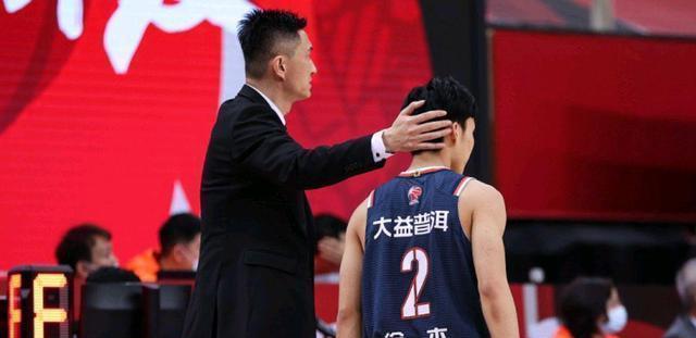 杜锋培养的球员真自信,徐杰为大场面而生,赵睿已成cba
