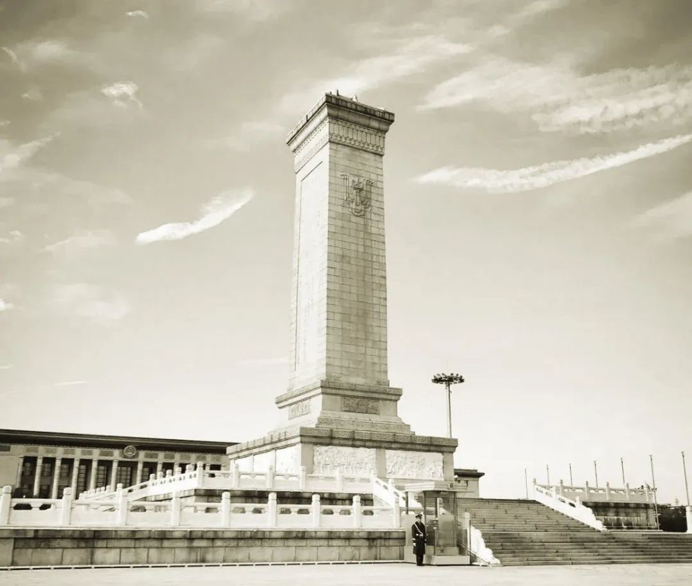 人民英雄纪念碑碑心石是怎样运到北京的|钩沉