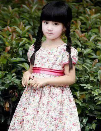 盘点全球最漂亮的小女孩,个个像洋娃娃,中国一位小女星上榜