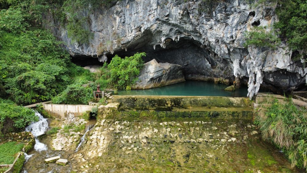 阳山鱼水岩绝美溶洞山泉水泳池,白鹭嬉戏,蝴蝶满天