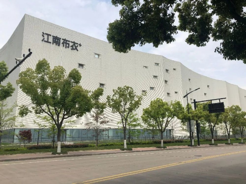 乔司有条常年1折的"女装街",很多杭州