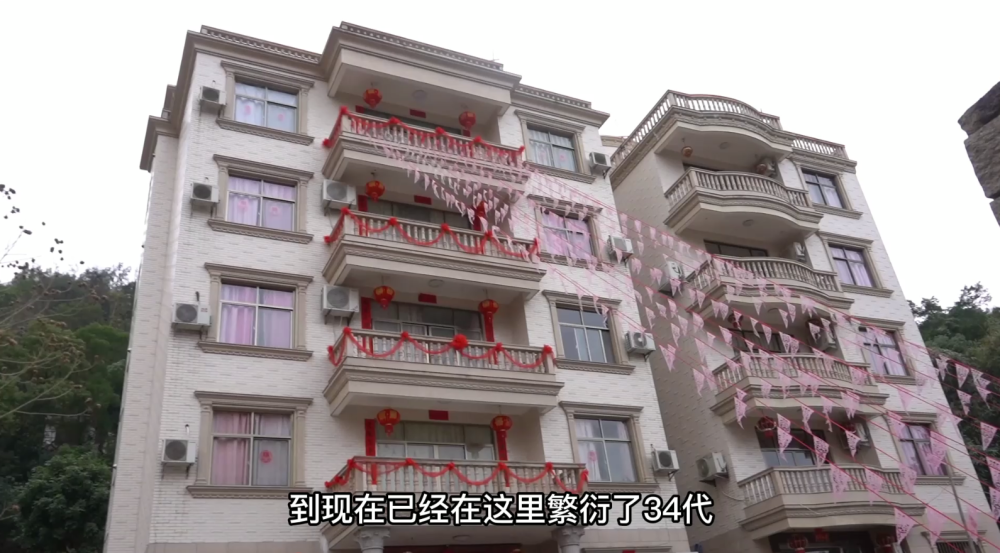 福建马鼻龙头村,资产过亿的富豪数十人,村内全是大洋房