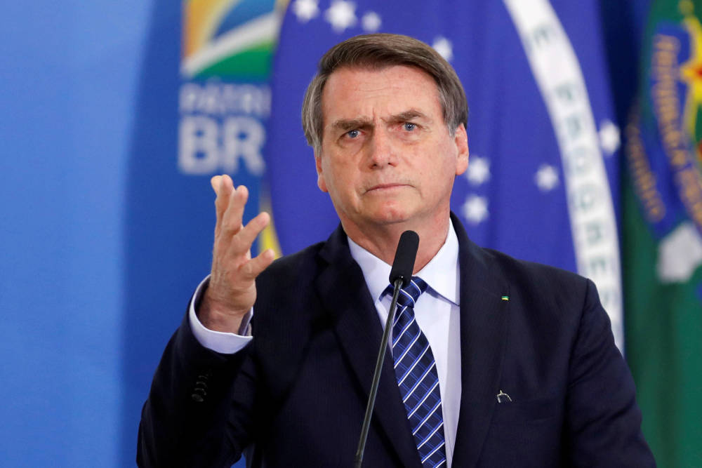 巴西死亡破40万 总统博索纳罗继续攻击防疫