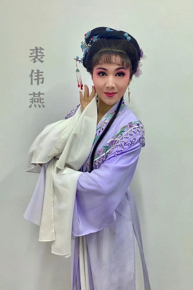 国家一级,二级演员,优秀青年演员等演出阵容海宁市越剧团演出单位