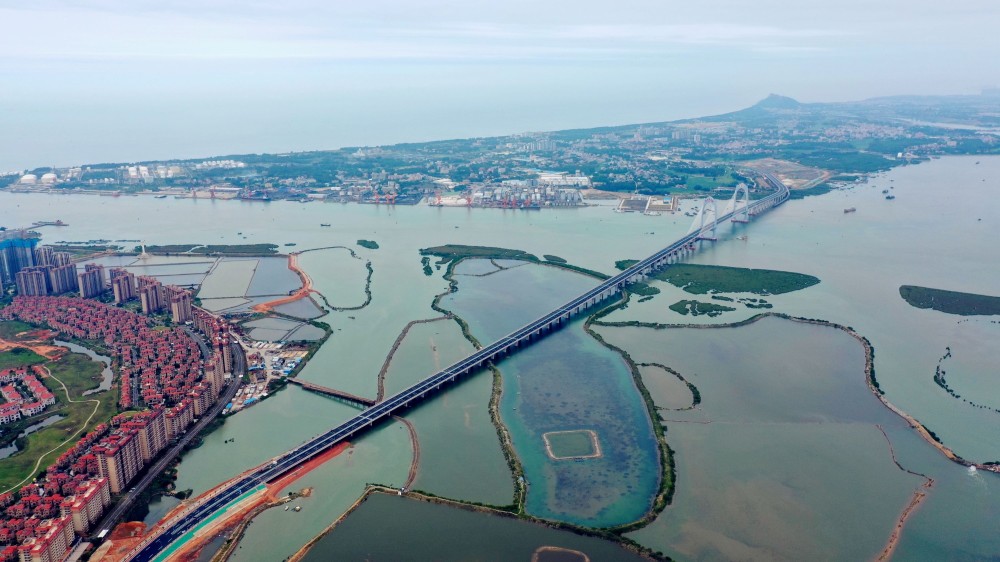 在汉央企建成茂名首座跨海大桥,水东湾大桥通车