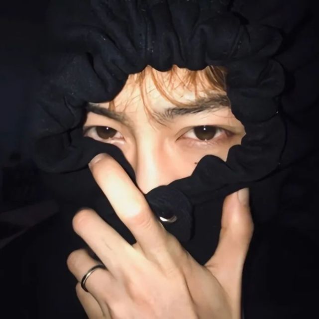 酷酷男头:今天头像cool