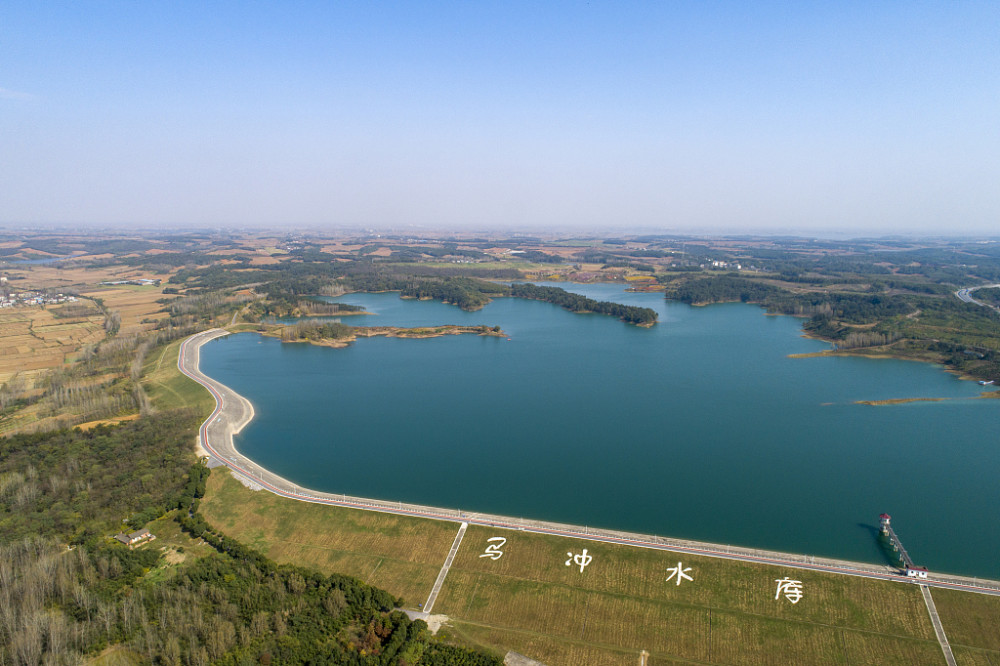 湖北襄阳航拍马冲水库景区登云湖生态风景区