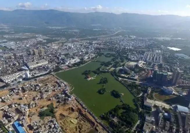 云南18个县级市建成区面积,城区人口:蒙自市,大理市领先