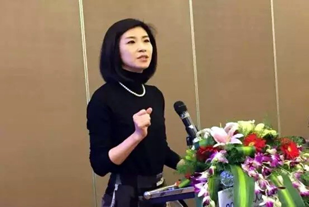 "最美翻译官"张璐高升,曾因神仙翻译走红,网友:是值得