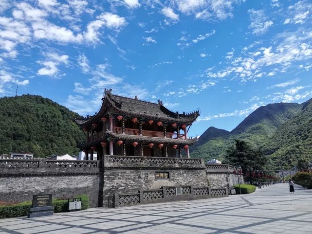 茶菜豆腐节节乌鸡汤这个五一小长假就等你了哦部分来源:略阳旅游编辑