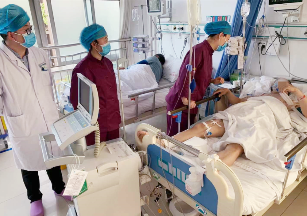 安阳地区医院医生成功抢救一例心脏重症患者