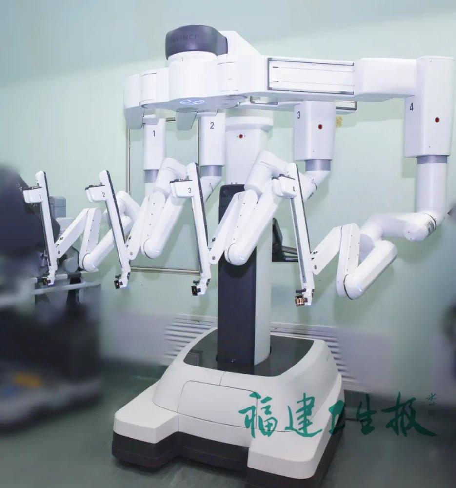 四代"达芬奇"机器人手术破百例!省立医院迈向手术新征程