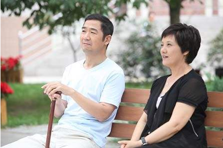 她曾是张国立的老婆离婚31年仍未嫁儿子是她一生的痛