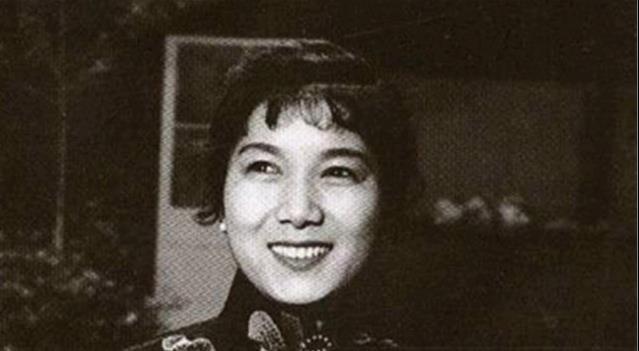 新凤霞忆末代皇帝溥仪:他打扫厕所时闯了大祸,几个女人合伙揍他