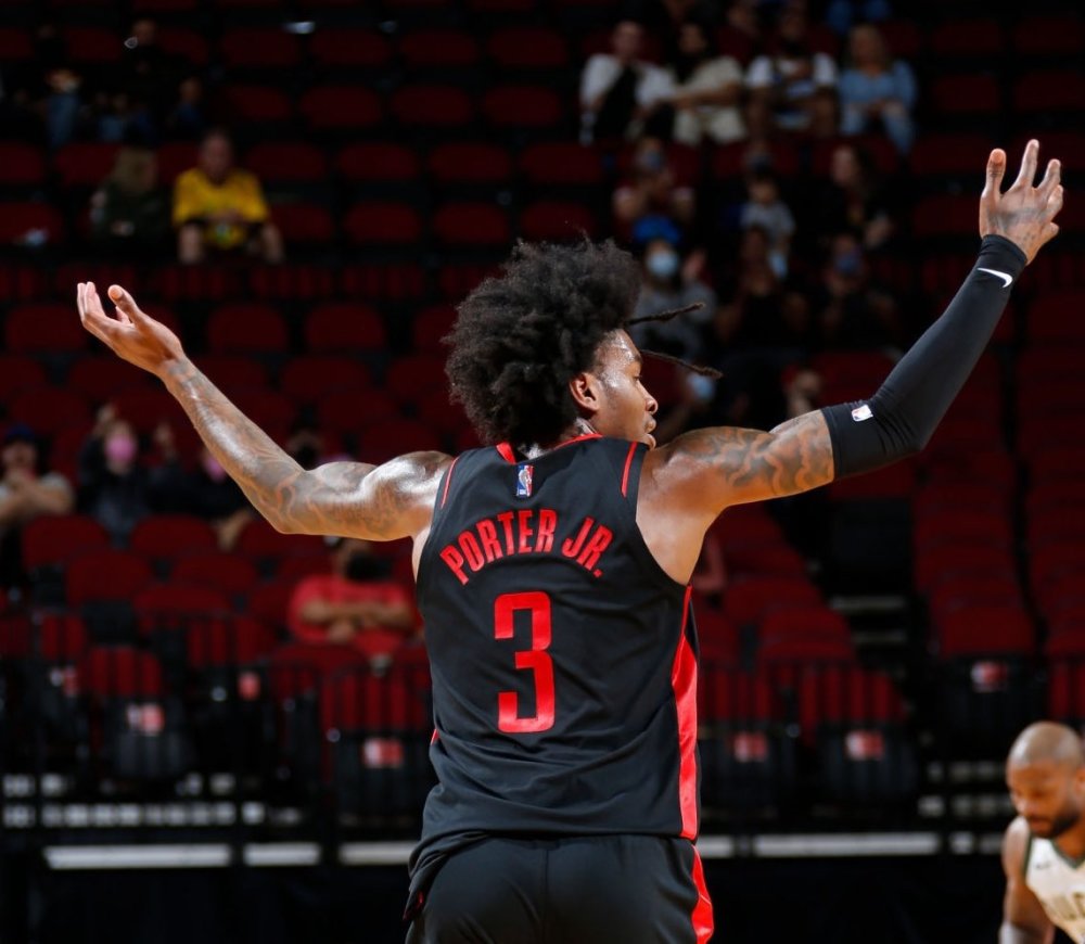 nba昨天火箭比赛录像，nba昨天火箭比赛录像回放？