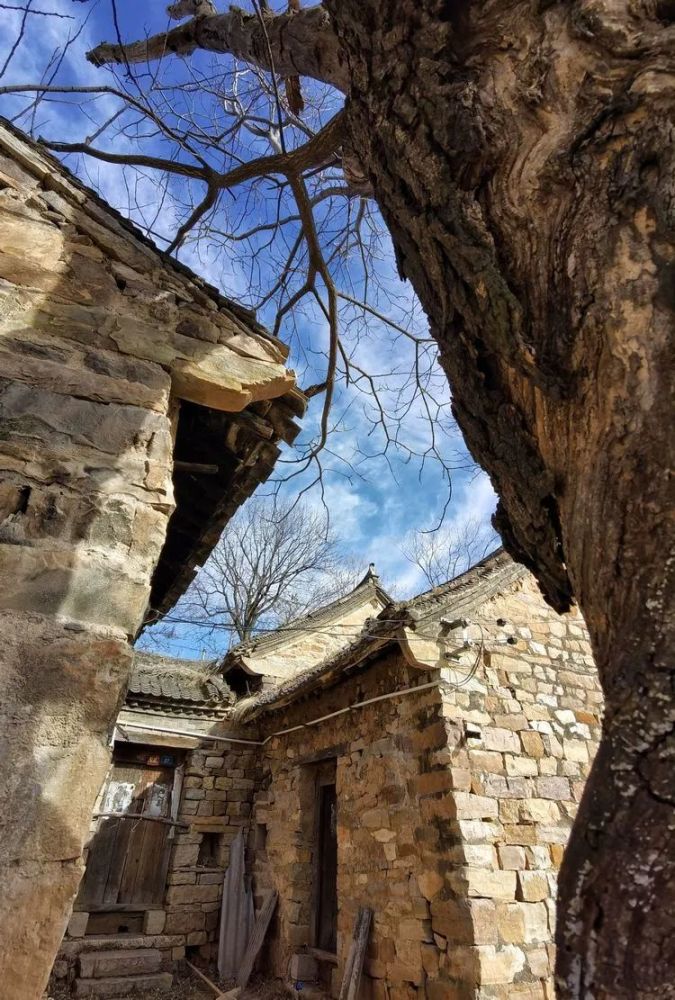 新安县寺坡山村,不一样的美景