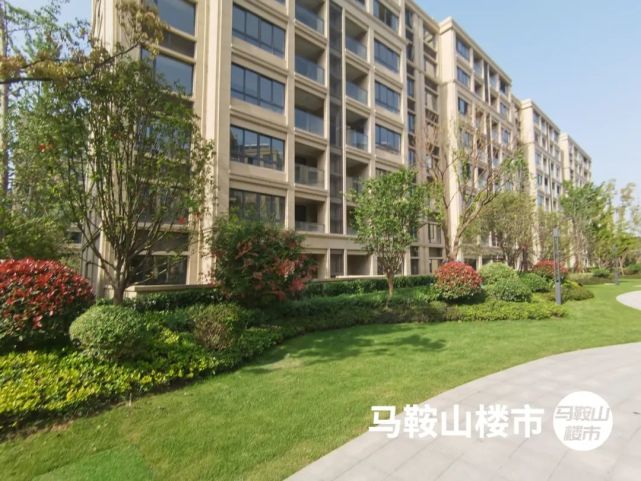 排名前4-7位的小区:中岗一村,和泰国际广场,万达公寓,家和花园.