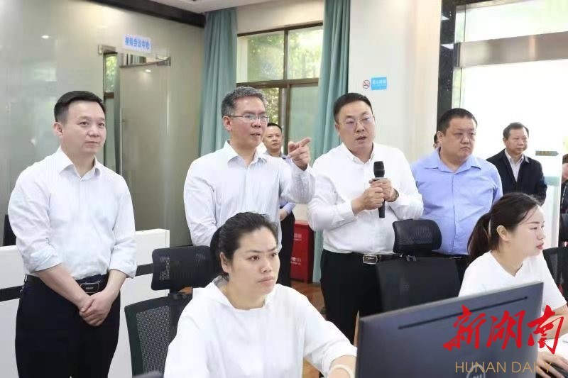 株洲市委书记曹慧泉看望慰问交通运输值班值守人员