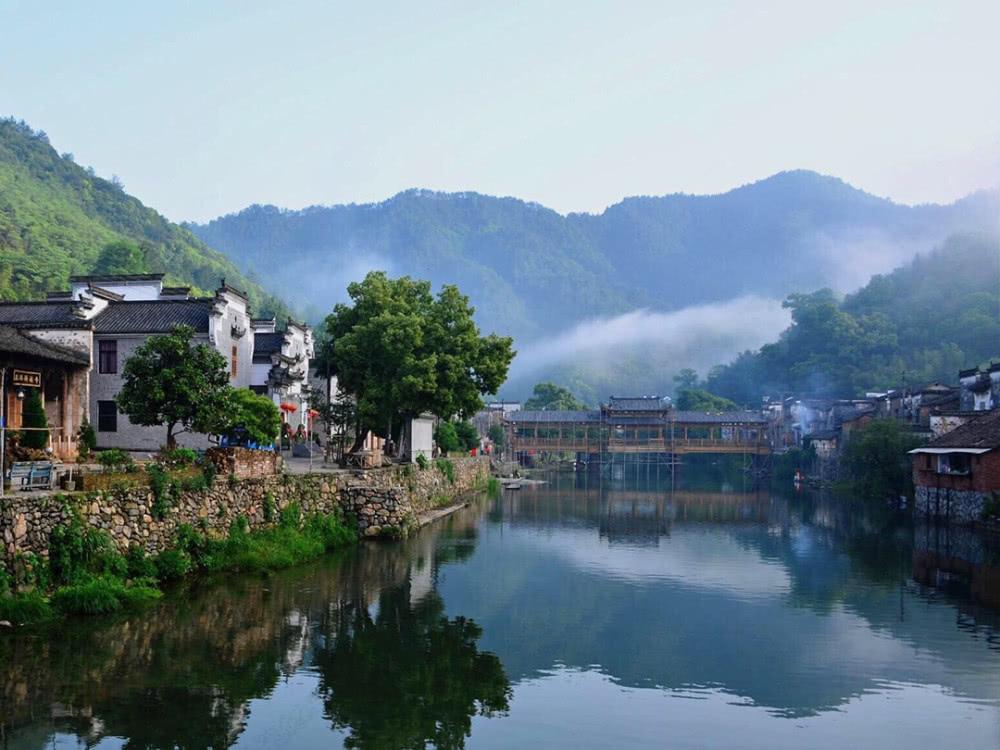 江西一座历史古镇,是省级风景名胜区,旅游资源丰富