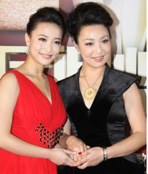 "皇后专业户"戴春荣:与老师恩爱34年零绯闻,女儿女婿都是演员