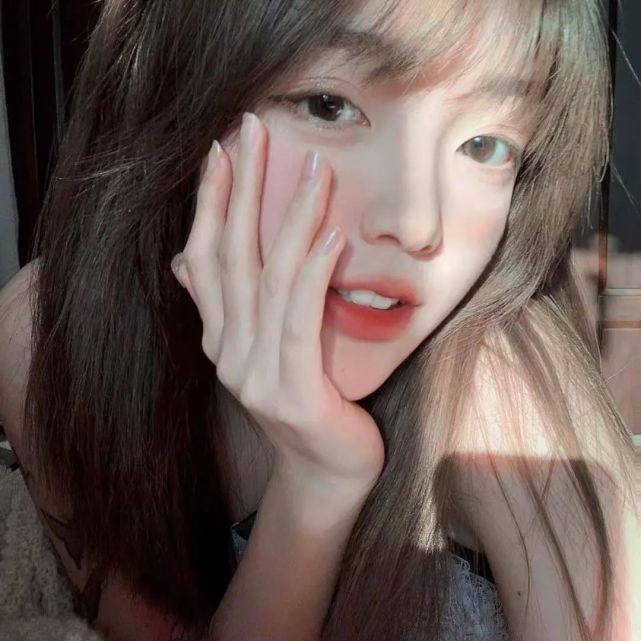 招桃花温柔小众真人女生头像143