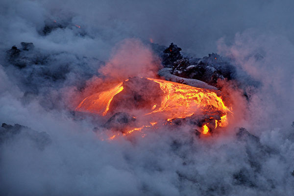 美国单次海底火山喷发能量足够为整个美国供电