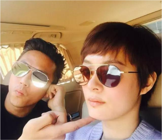 娘娘霸气!孙俪驾400万超跑拉风出街,妹妹孙艳刚上大学便送豪车