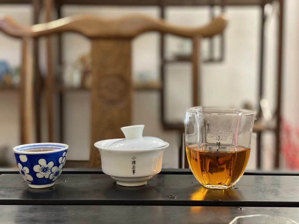 盖碗,玻璃杯,大茶壶,五一在家泡茶用什么茶具呢?一次性告诉你