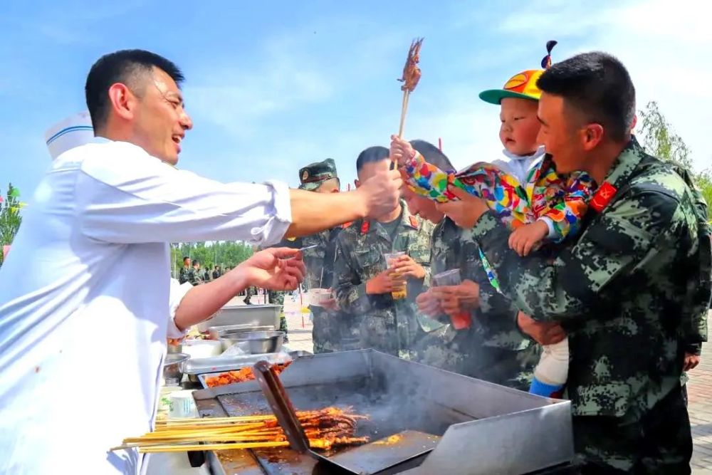 欢迎光临军营"美食节",小编带你一起逛吃逛吃