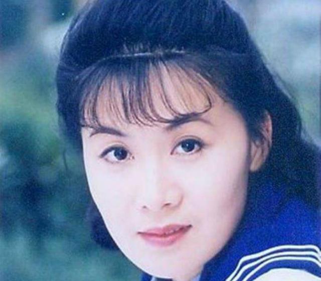她在《上海的早晨》中饰演三姨太林婉芝,在剧中她的演技征服了观众