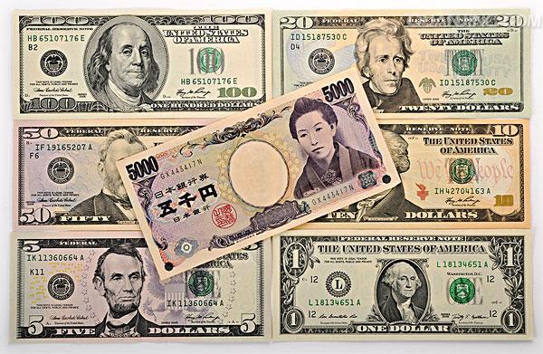 实际上,日元的面额比较大,这是历经上世纪的战争之后带来的高通胀