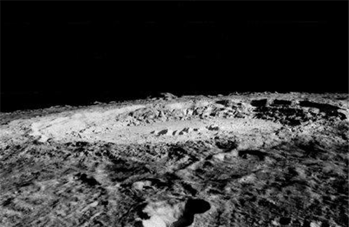 月球"三眼女尸"是真是假?嫦娥四号传回一张照片,引科学界热议