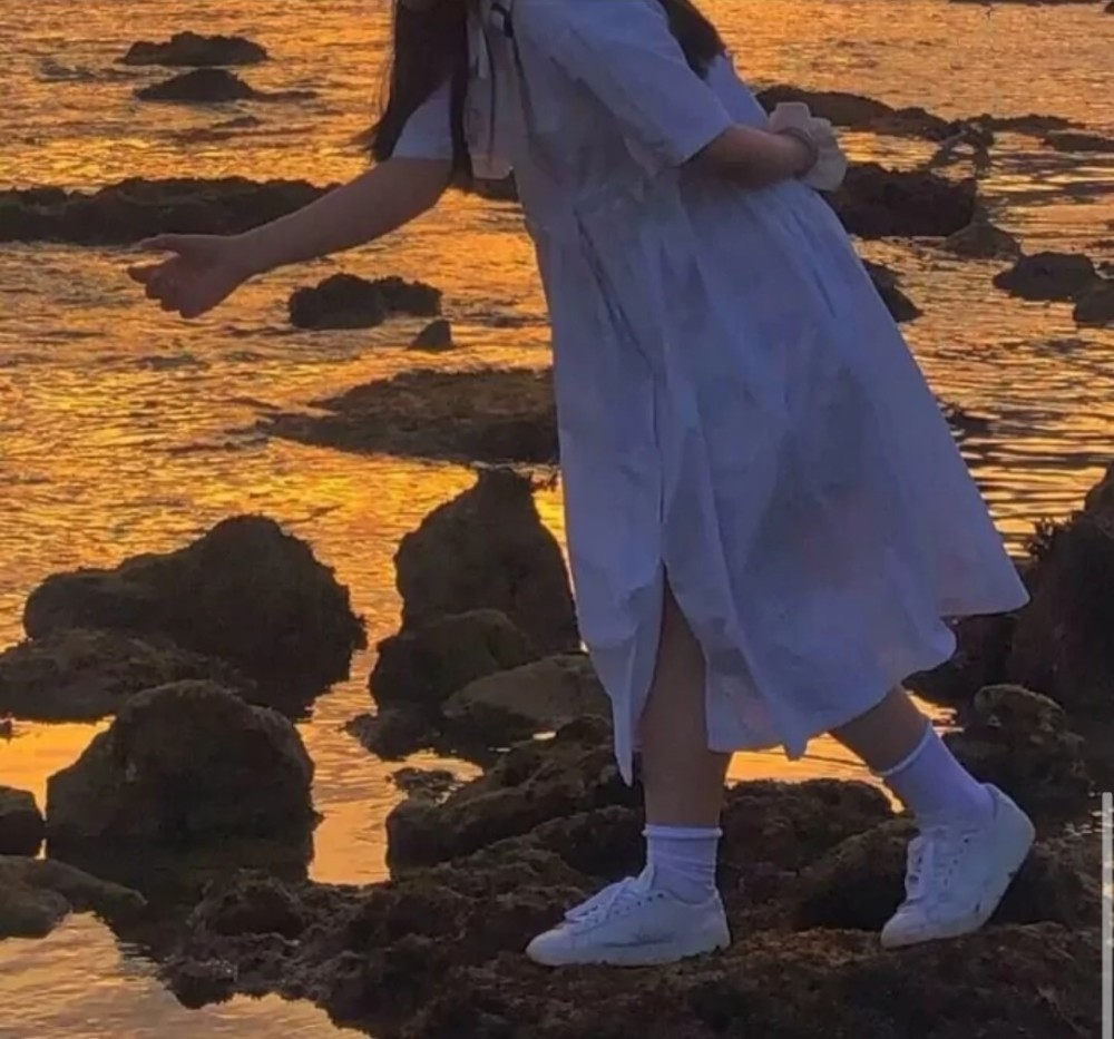 贩卖日落ins超火女神头像