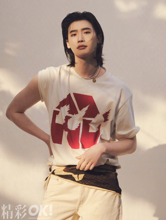 李钟硕长发贵公子大片