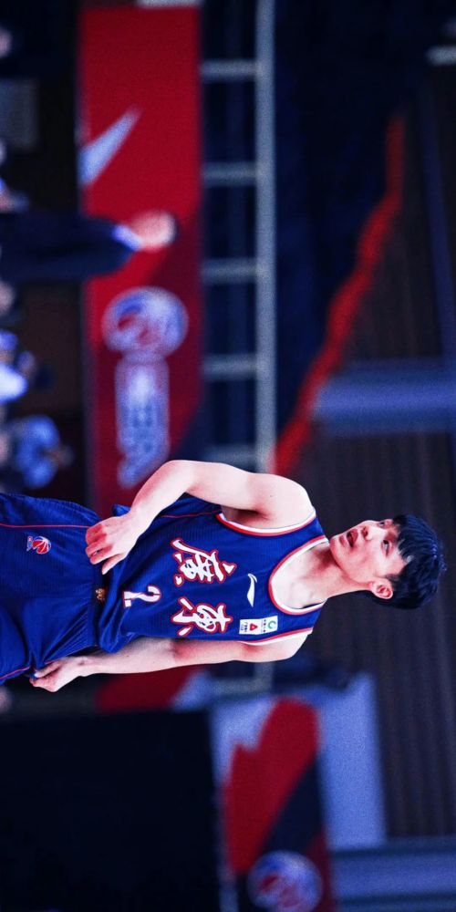 今日壁纸:十一冠王,广东宏远华南虎