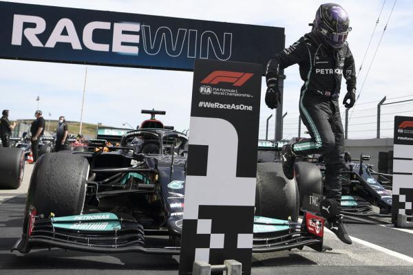 f1葡萄牙大奖赛:汉密尔顿夺冠