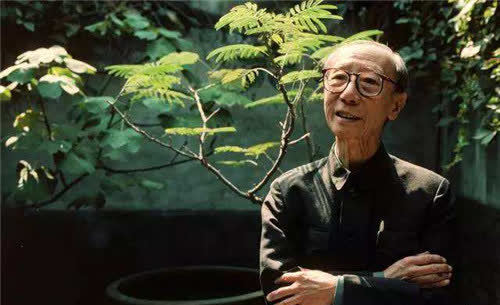 她出身清廷皇室,从不接清宫戏,受刘德华邀请后,破例演一次格格
