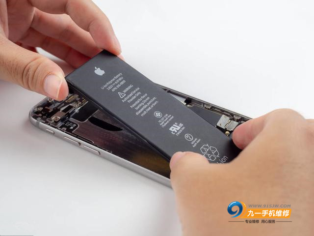 在昆明苹果手机一般多久换电池?换一次电池多少钱?
