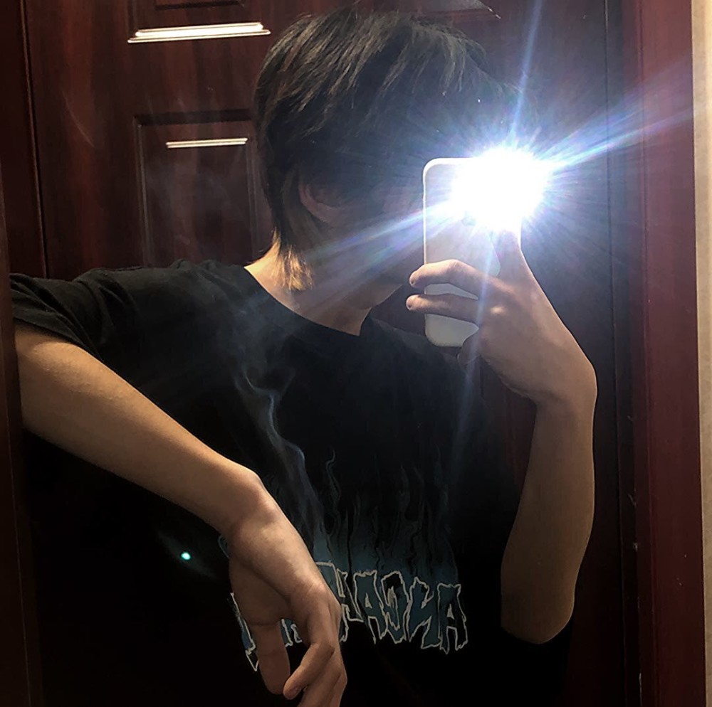 男生头像|雨淋湿了头发