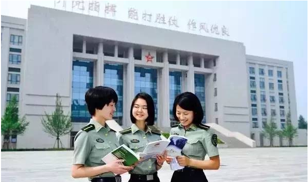 部署在西安;以南京政治学院,武警政治学院为基础成立国防大学政治学院