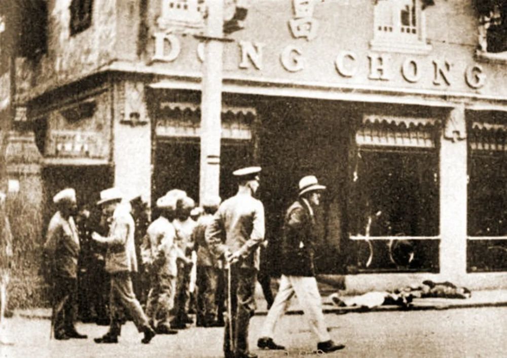 1925年,上海"五卅"惨案消息传来,赵琴仙深感国家濒