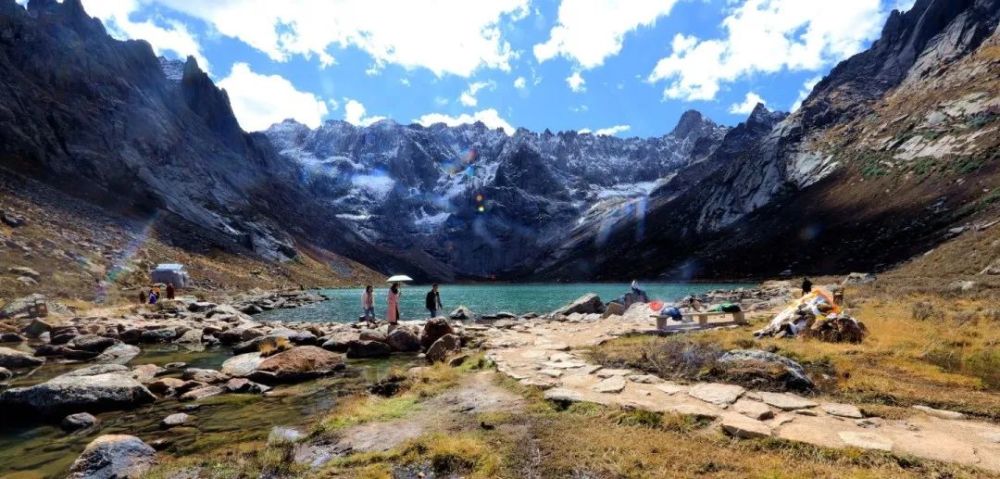 五一畅游莲宝叶则景区 打卡川西高原美景