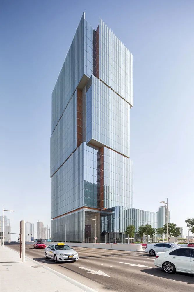高层办公建筑设计:阿联酋阿布扎比 al hilal 银行办公
