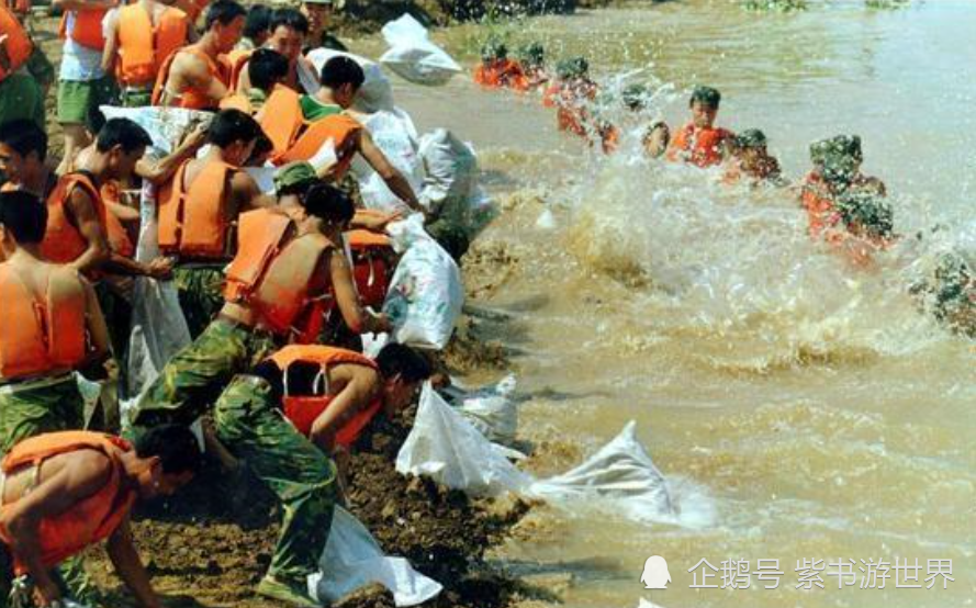 98年洪水中被困的小女孩，9小时后才获救，现状如何