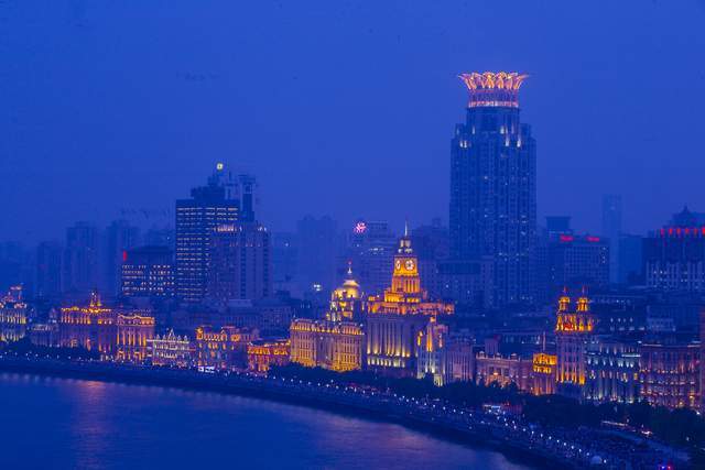 上海浦西第一高楼背后:华裔老板曾为印尼首富,育有六子两女