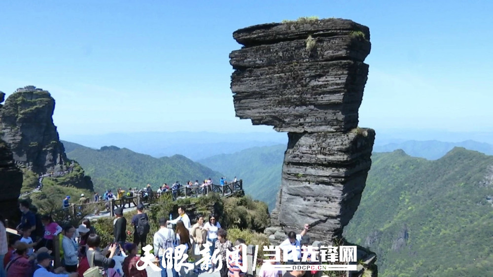 记者从贵州省文化和旅游厅获悉,全省8家5a级旅游景区接待超万人次的有