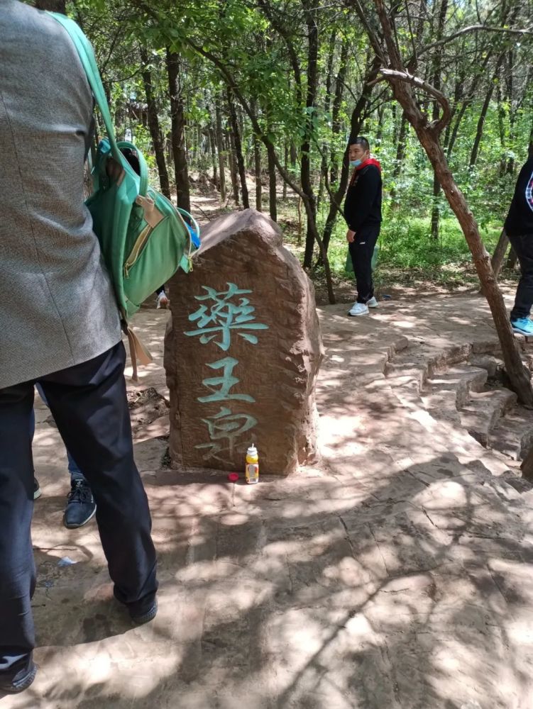 新沂市马陵山游客再次爆满!