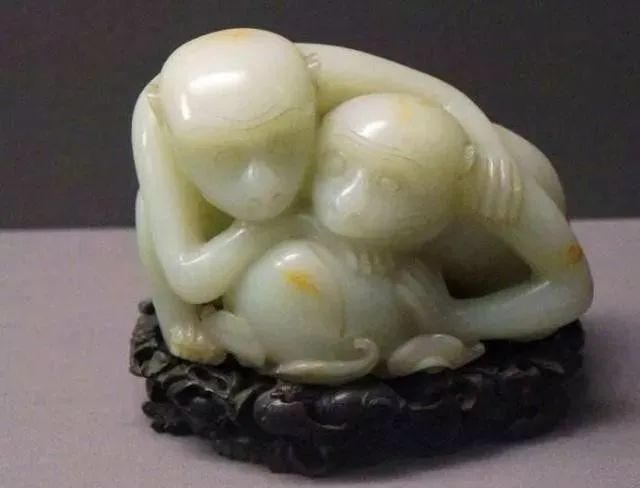 北京故宫博物院藏清代青玉猴